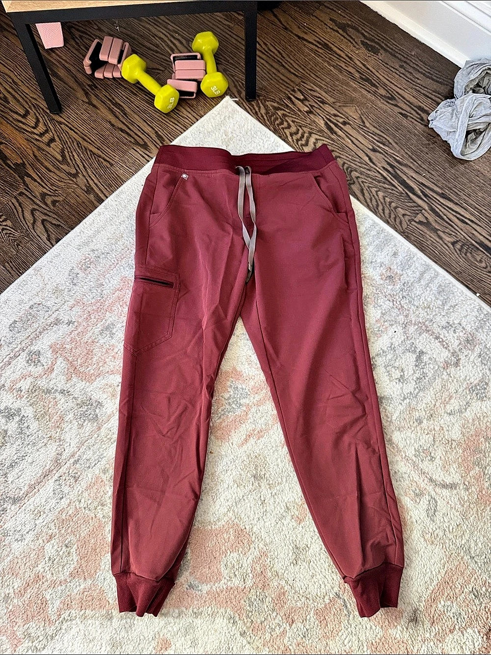 FIGS Zamora Jogger Scrub Pant in Burgundy